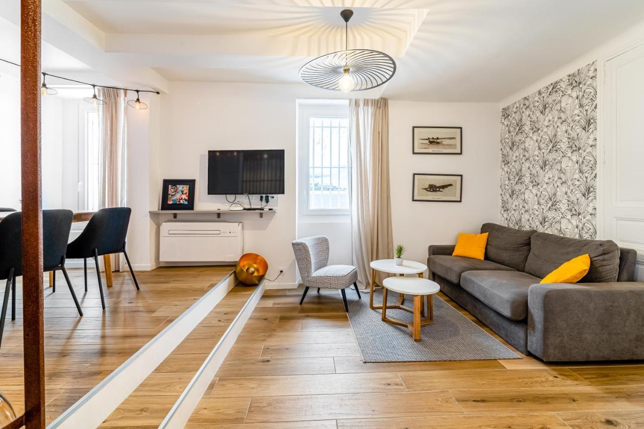 Plein Centre Avec "Parking Prive" Voitures Electriques Bienvenues Apartment Cassis Exterior photo